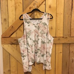 Hyba athletic wear shirt with a tie back